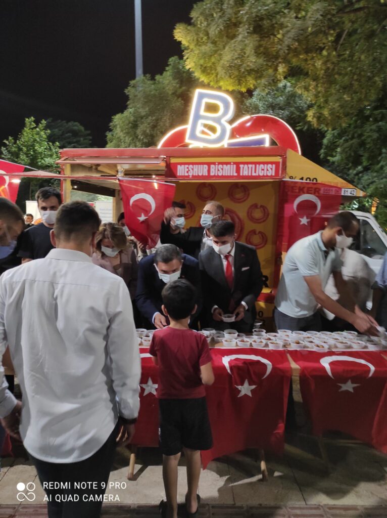 15 Temmuz Şehitleri ve Gazilerimiz Hayrına Lokma Dağıttık
