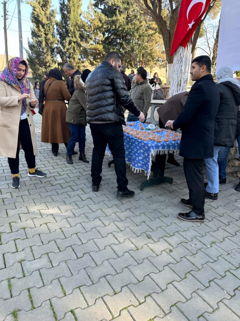 ŞEHİTLERİMİZ İÇİN LOKMA DAĞITTIK