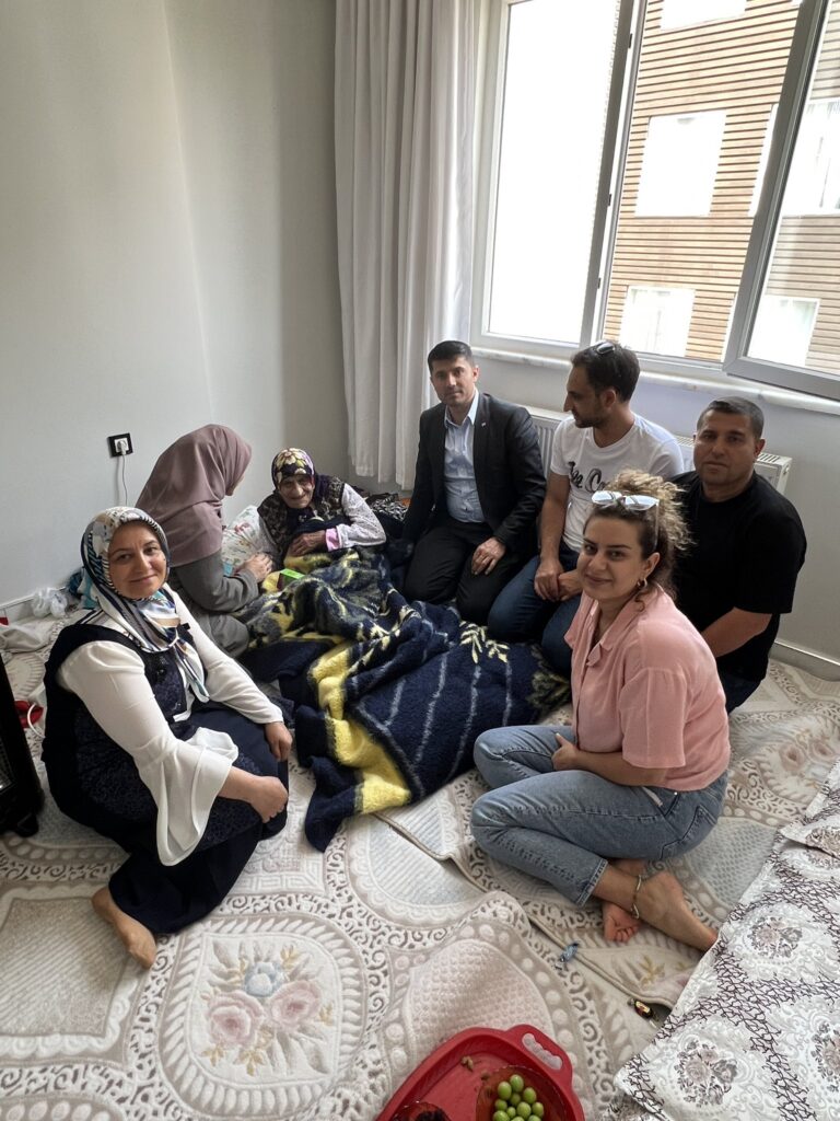 ŞEHİT ANNESİNİ ZİYARET ETTİK