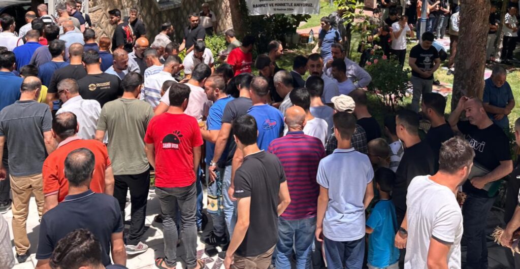 ŞEHİTLERİMİZİN SENE-İ DEVRİYESİ VESİLEYLE LOKMA DAĞITTIK