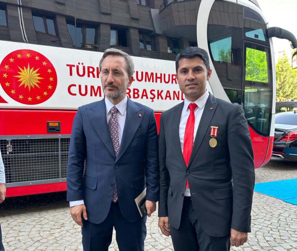 İLETİŞİM BAŞKANI SAYIN FAHRETTİN ALTUN’U ZİYARETİMİZ